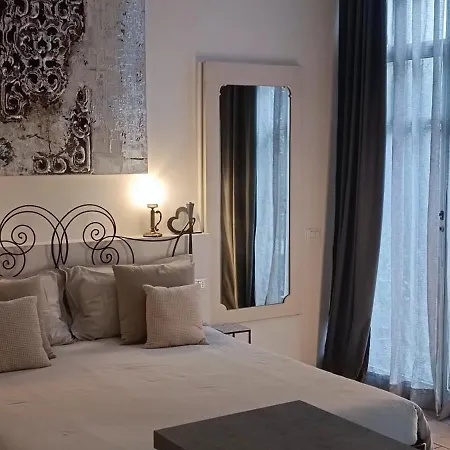 Alojamento de Acomodação e Pequeno-almoço Carducci Como