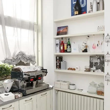 Carducci B&B 코모