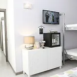 Carducci Bed and Breakfast Όπως