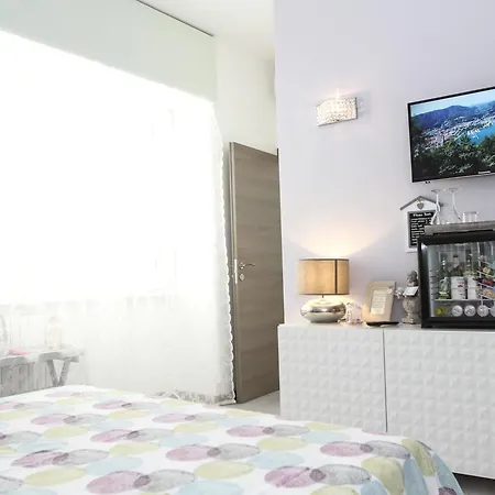 Carducci Bed & Breakfast 4*