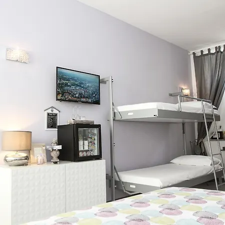 Carducci Bed & Breakfast 4*