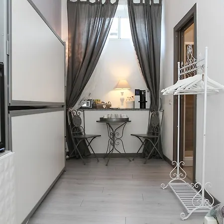 Carducci 4*